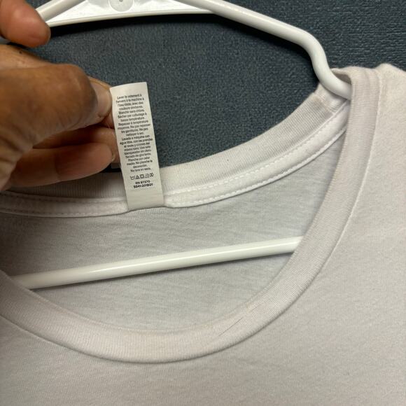 Rise Up LGBTQ+ Santa Clara Shirt Fist Rainbow Mens XL Rainbow Short Sleeve Pride - Picture 3 of 7